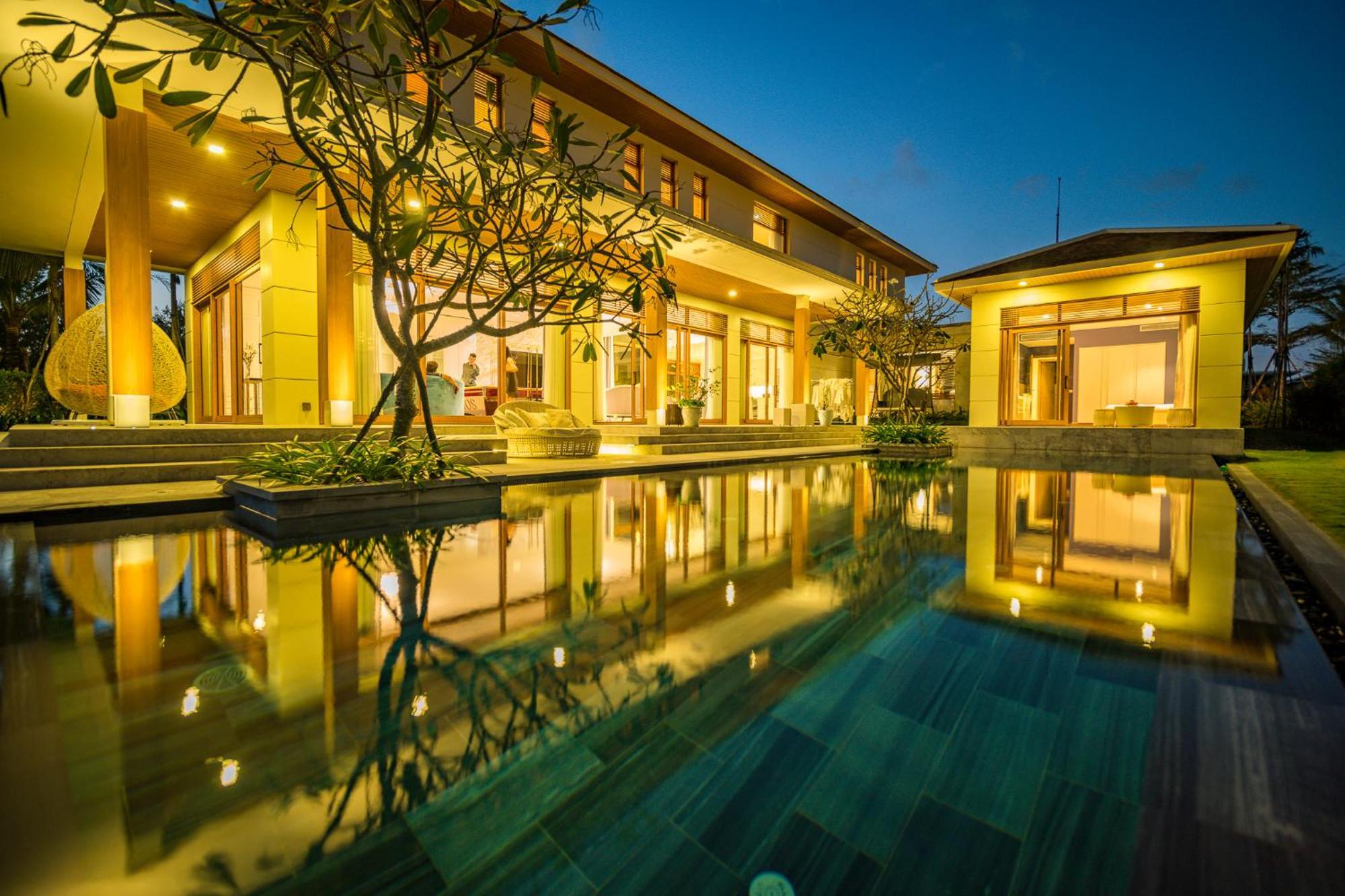 Diamond Beach Villa ダナン市 エクステリア 写真