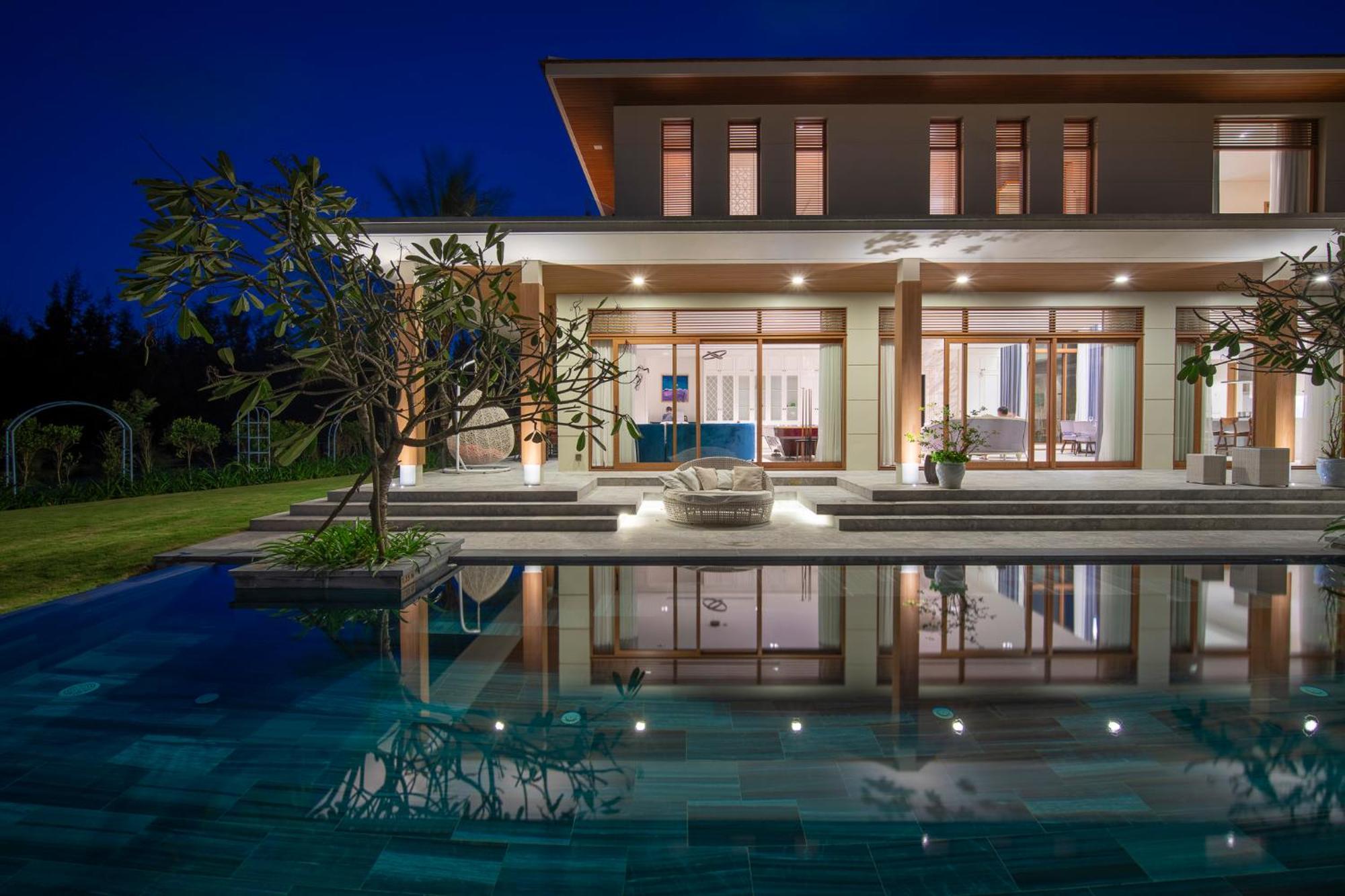 Diamond Beach Villa ダナン市 エクステリア 写真