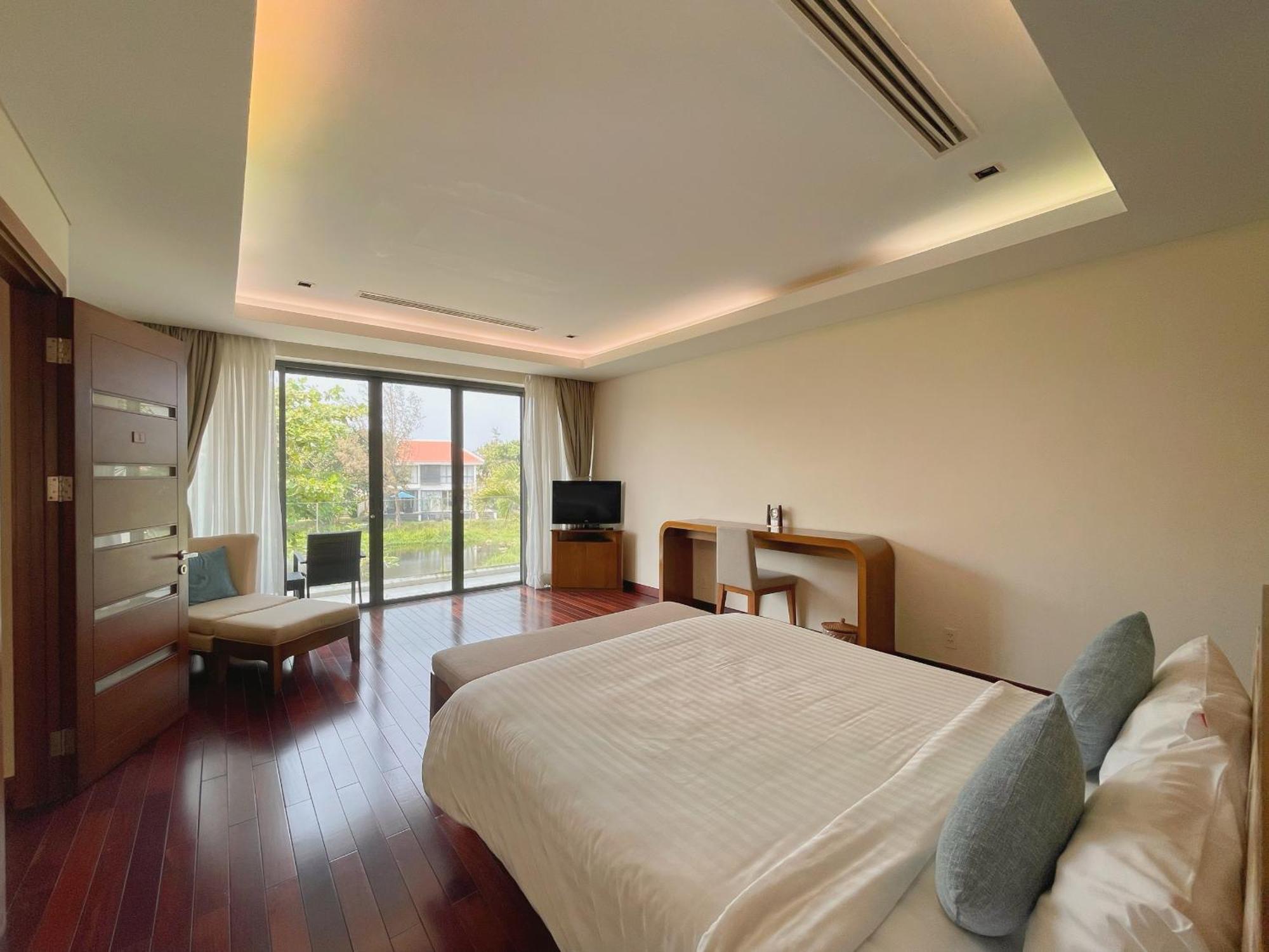 Diamond Beach Villa ダナン市 エクステリア 写真