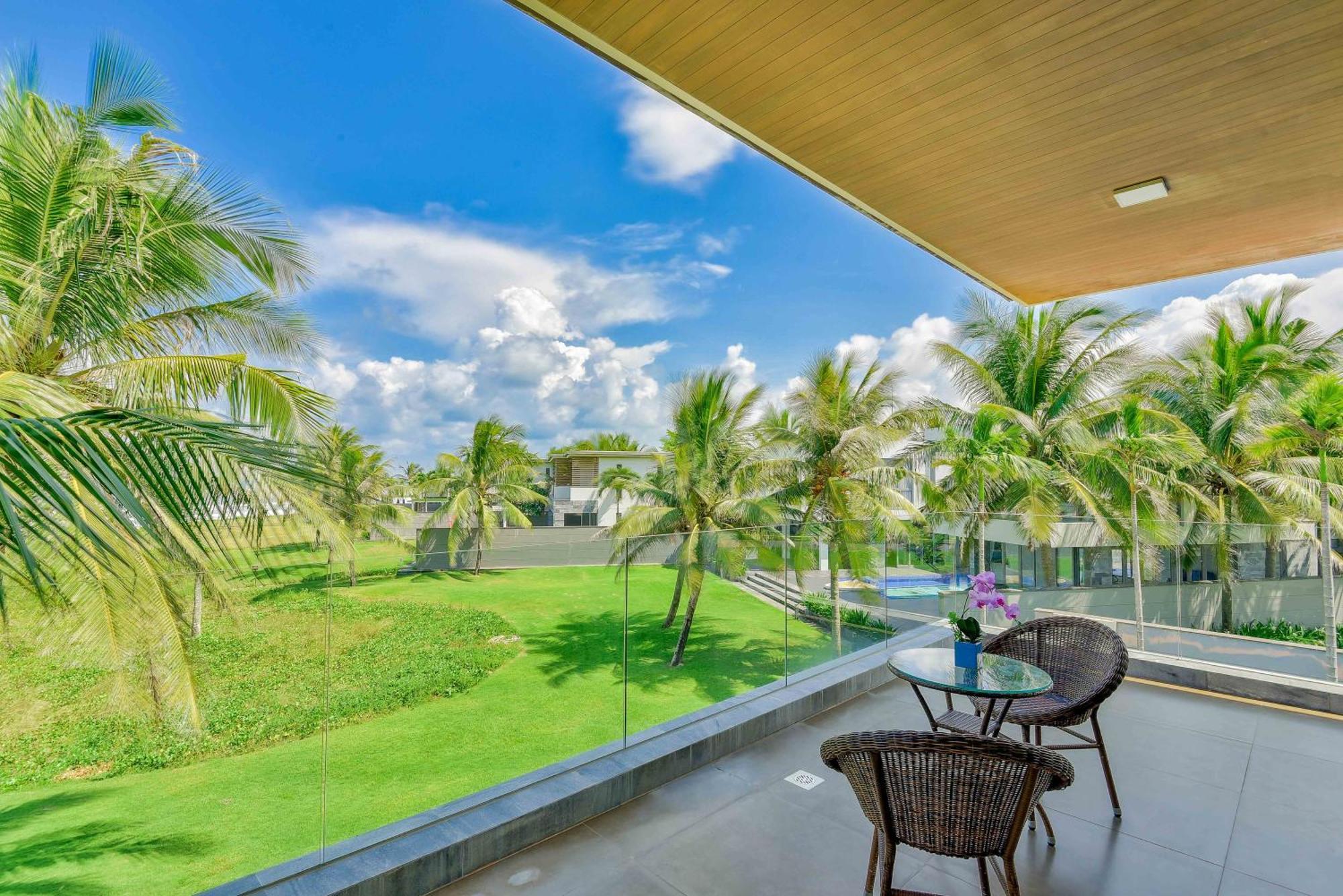 Diamond Beach Villa ダナン市 エクステリア 写真