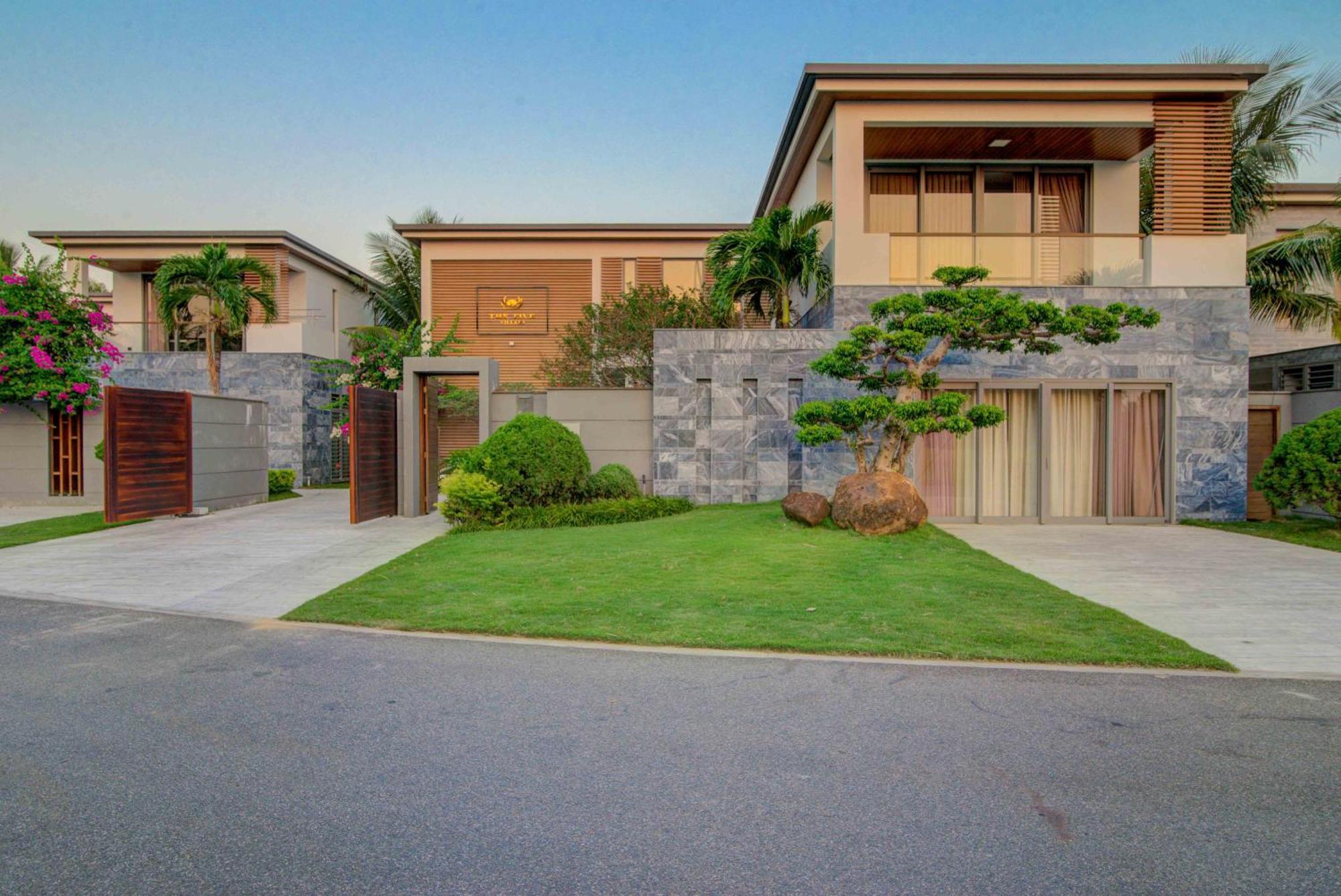 Diamond Beach Villa ダナン市 エクステリア 写真