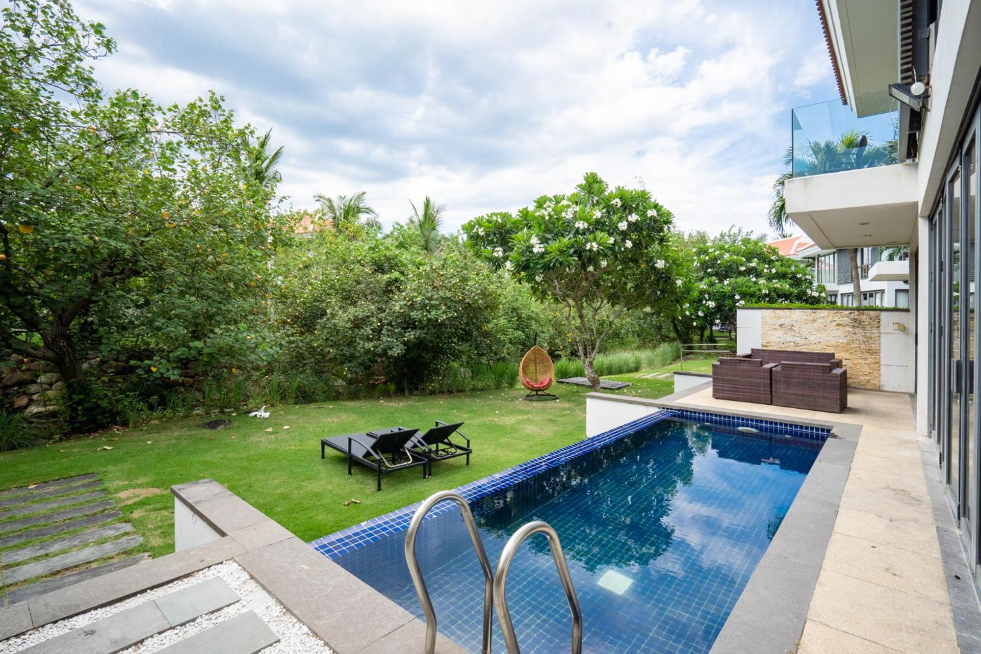 Diamond Beach Villa ダナン市 エクステリア 写真