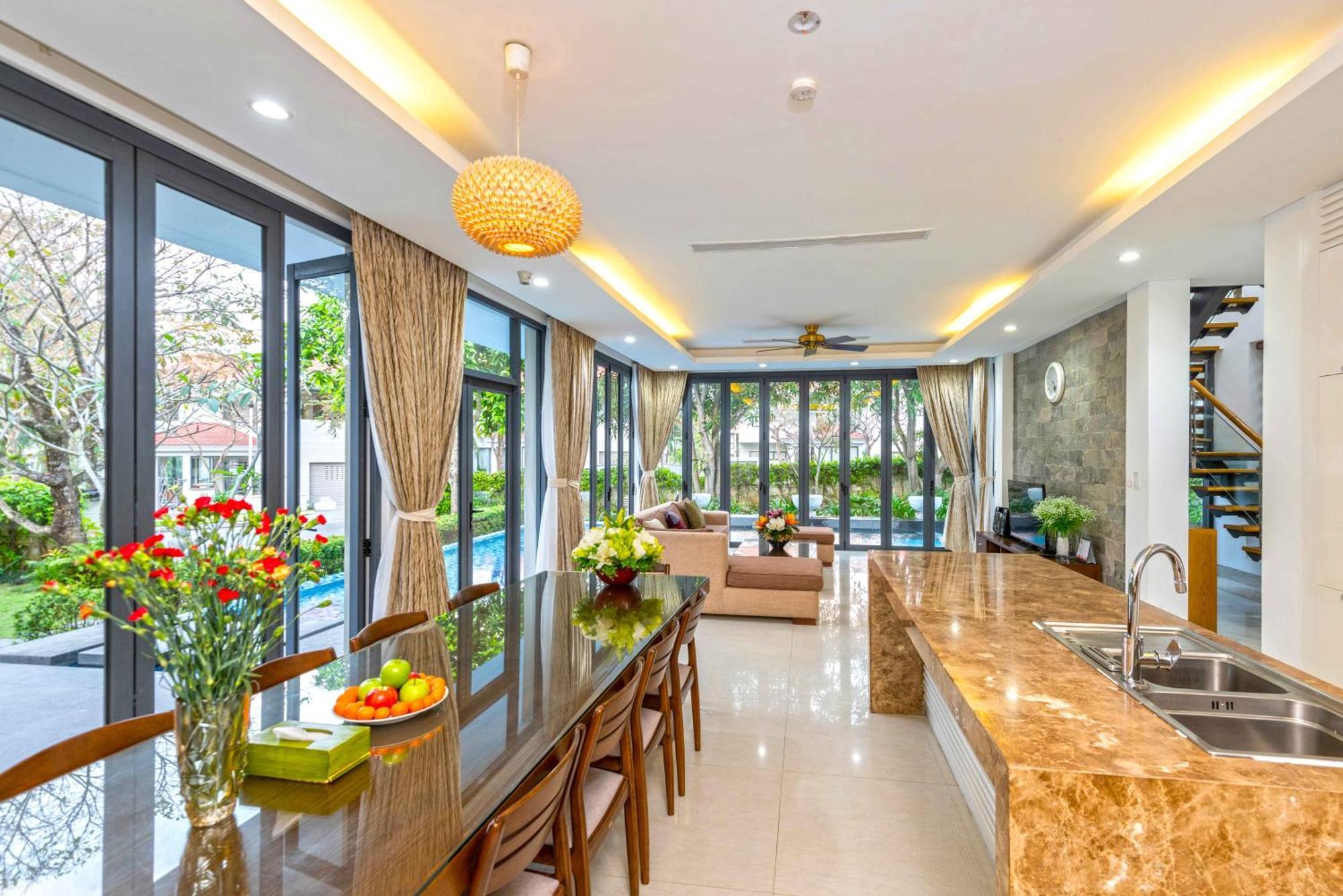 Diamond Beach Villa ダナン市 エクステリア 写真
