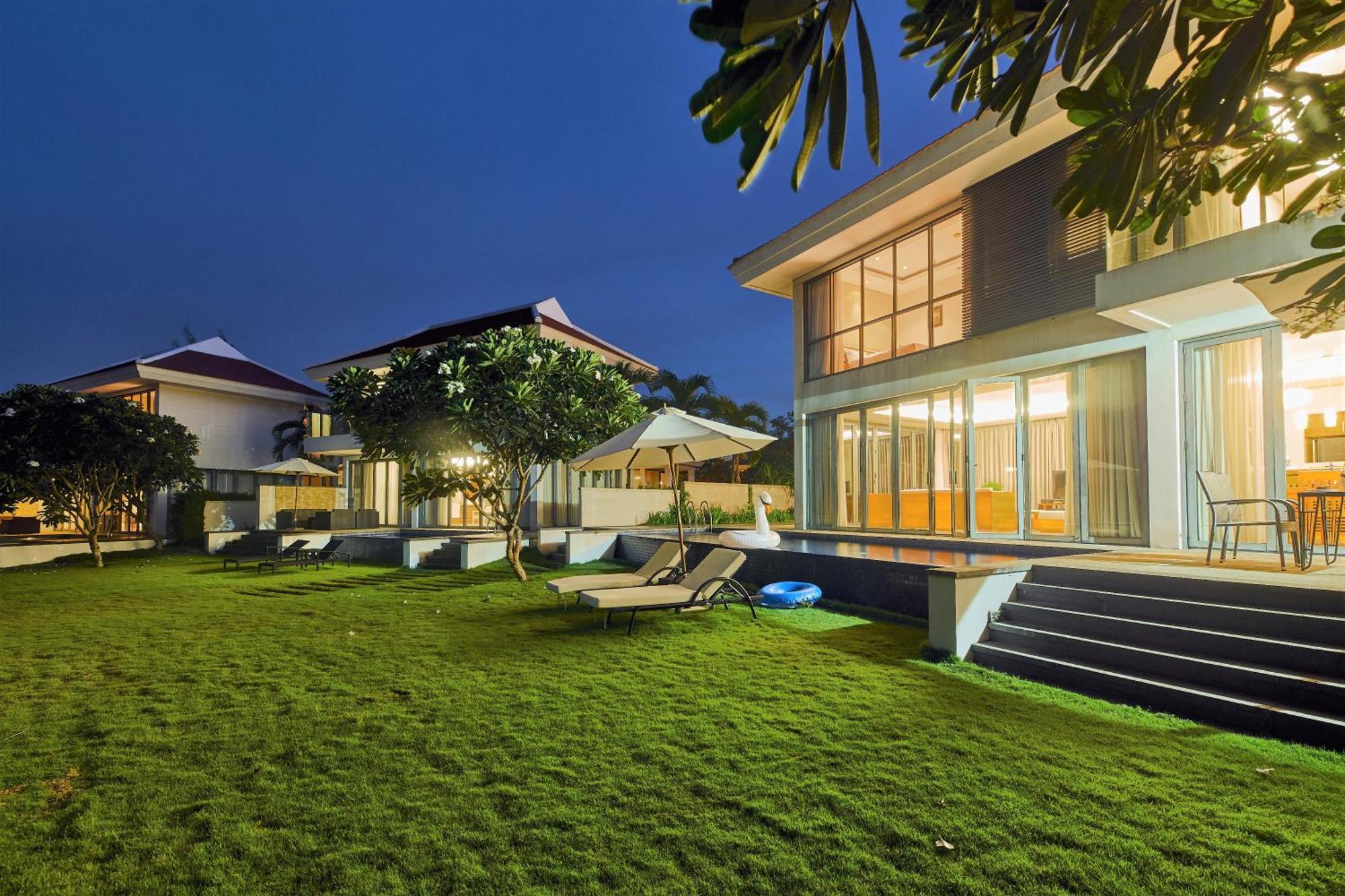 Diamond Beach Villa ダナン市 エクステリア 写真