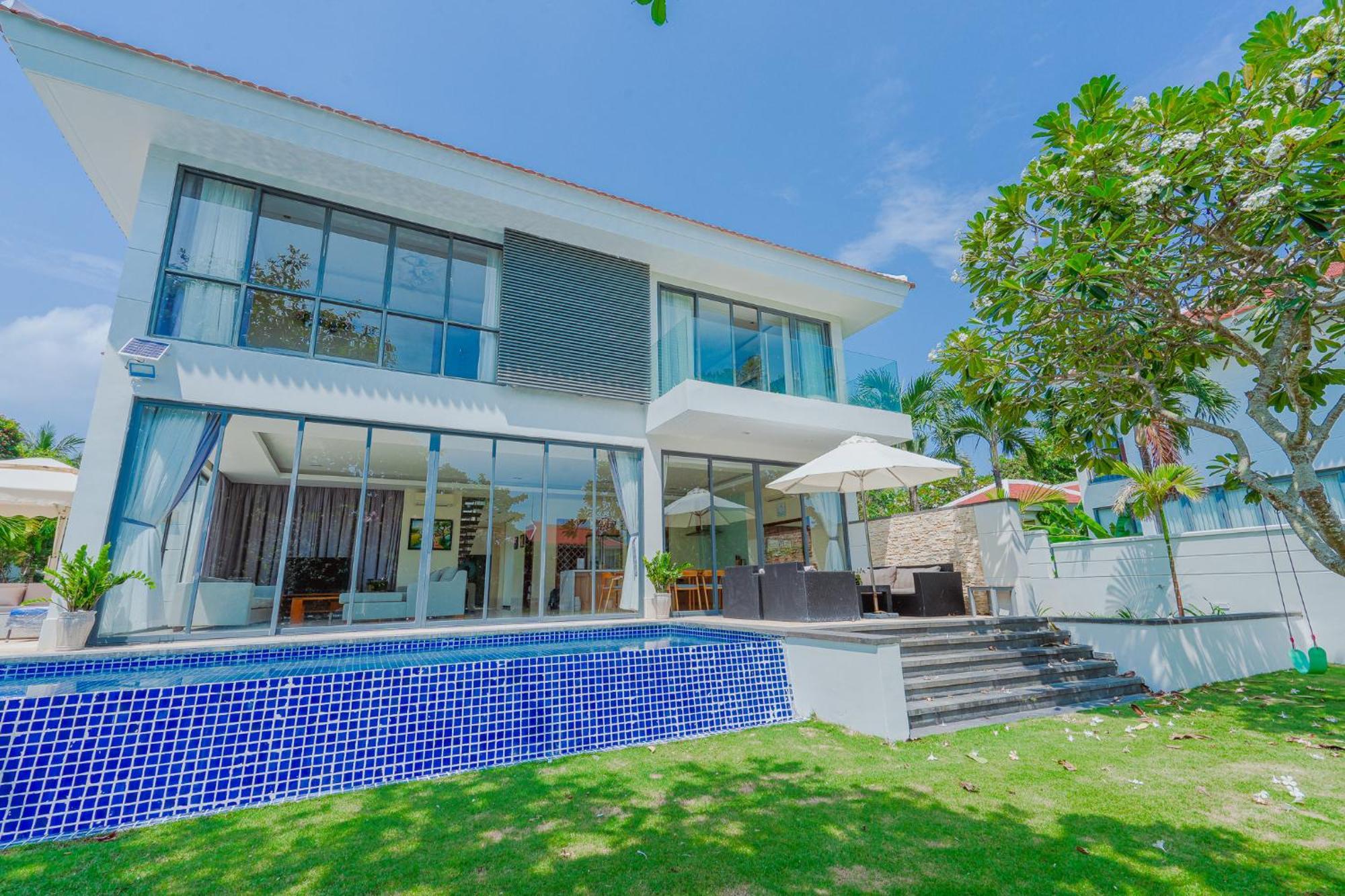 Diamond Beach Villa ダナン市 エクステリア 写真