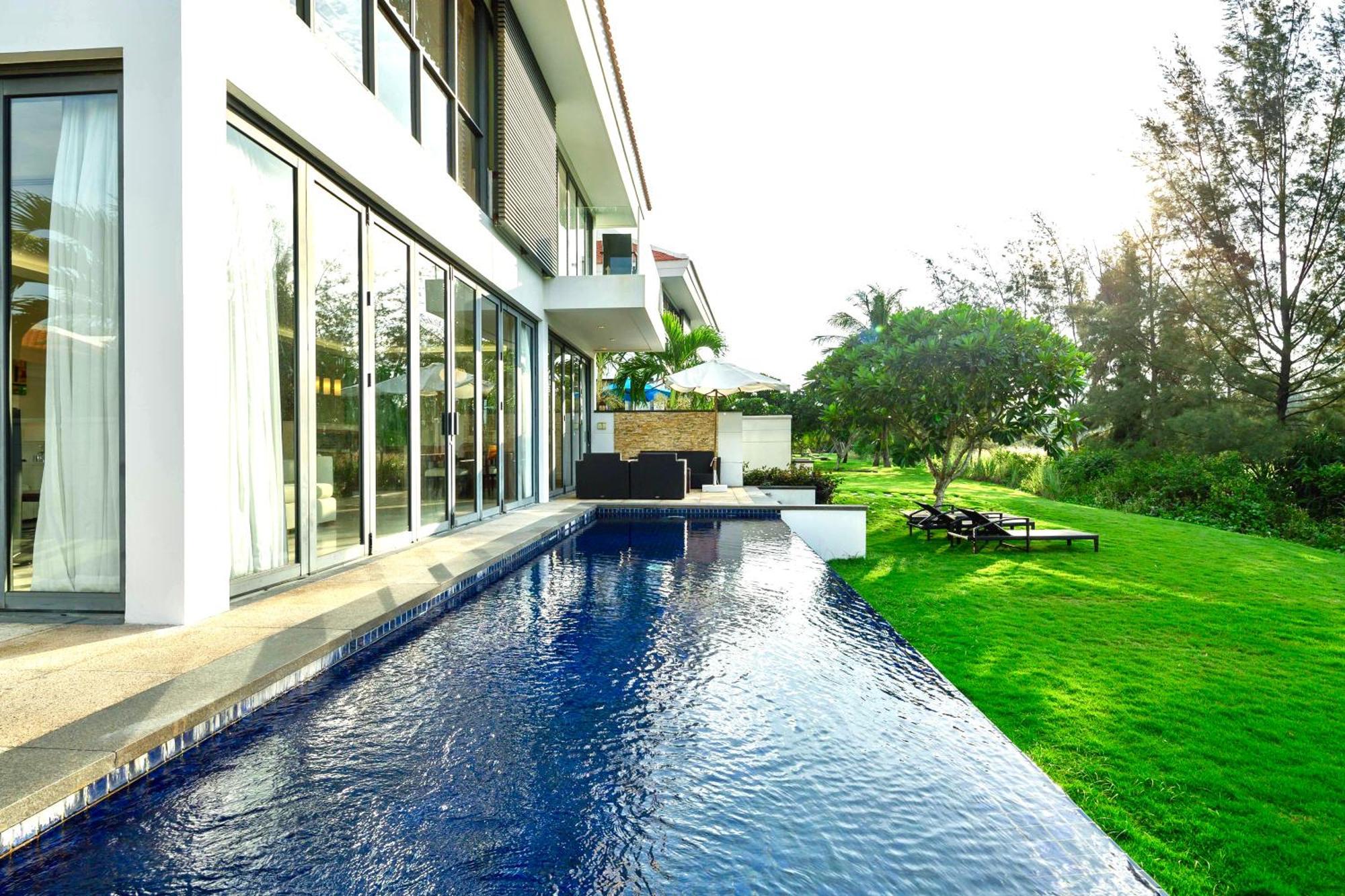 Diamond Beach Villa ダナン市 エクステリア 写真