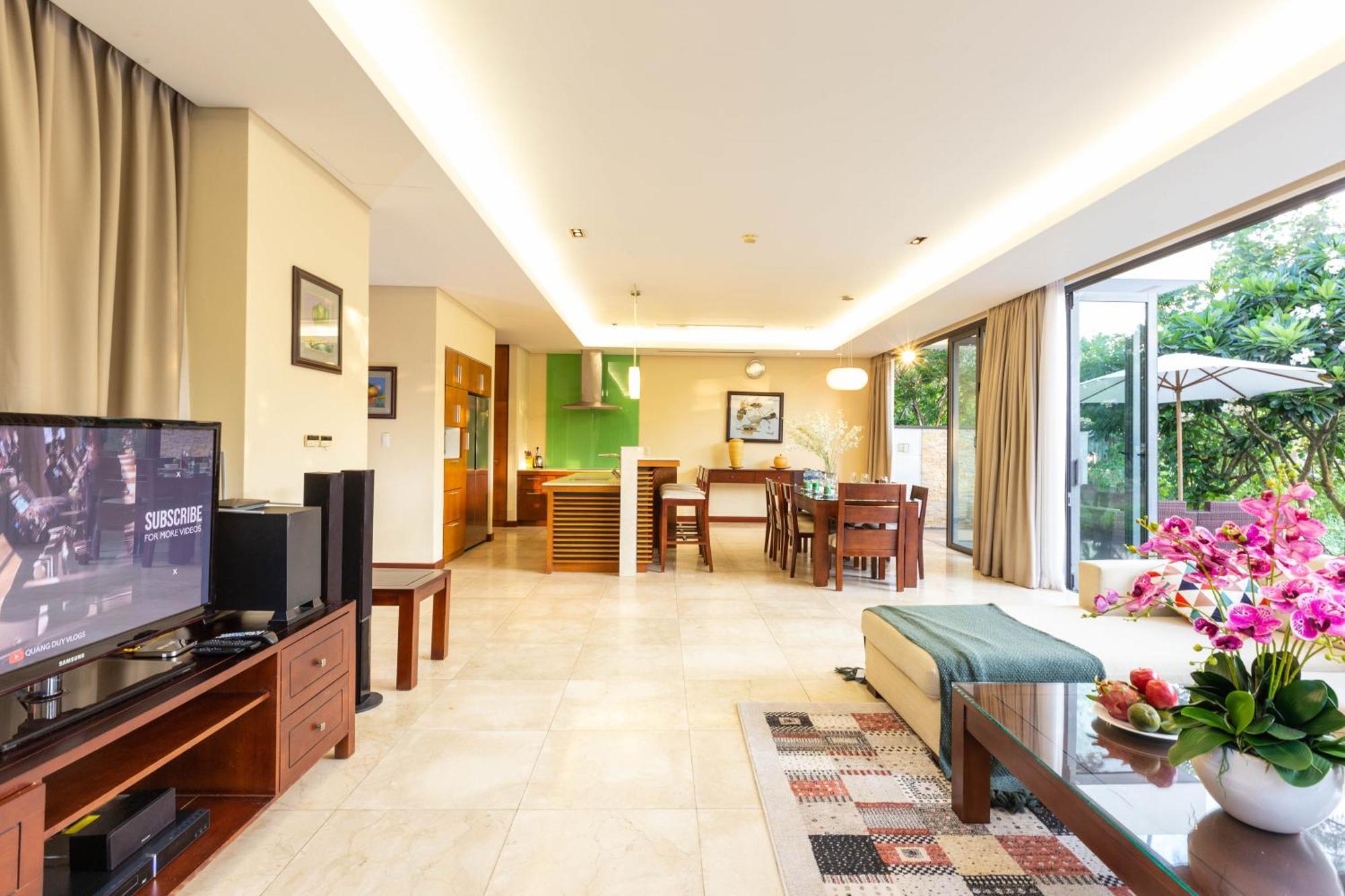 Diamond Beach Villa ダナン市 エクステリア 写真