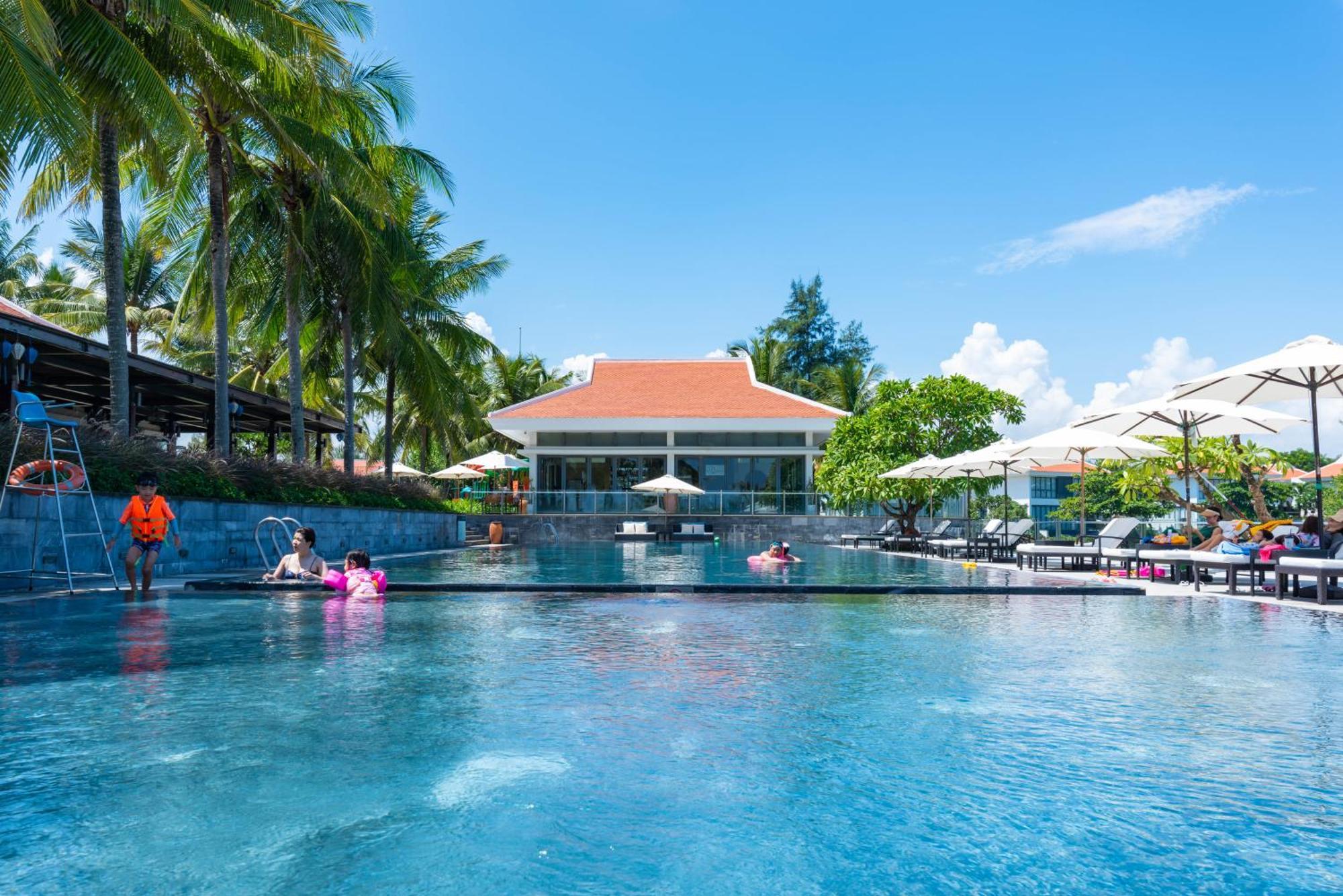 Diamond Beach Villa ダナン市 エクステリア 写真