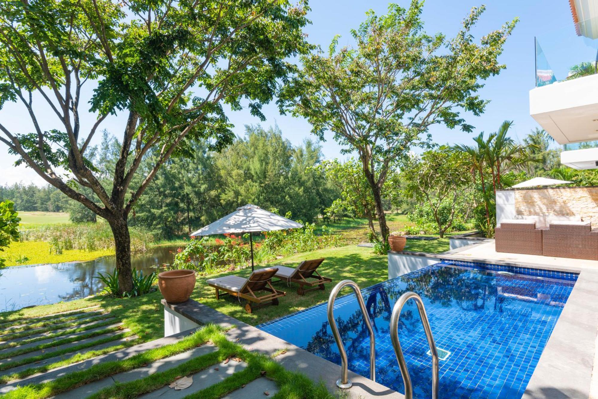 Diamond Beach Villa ダナン市 エクステリア 写真