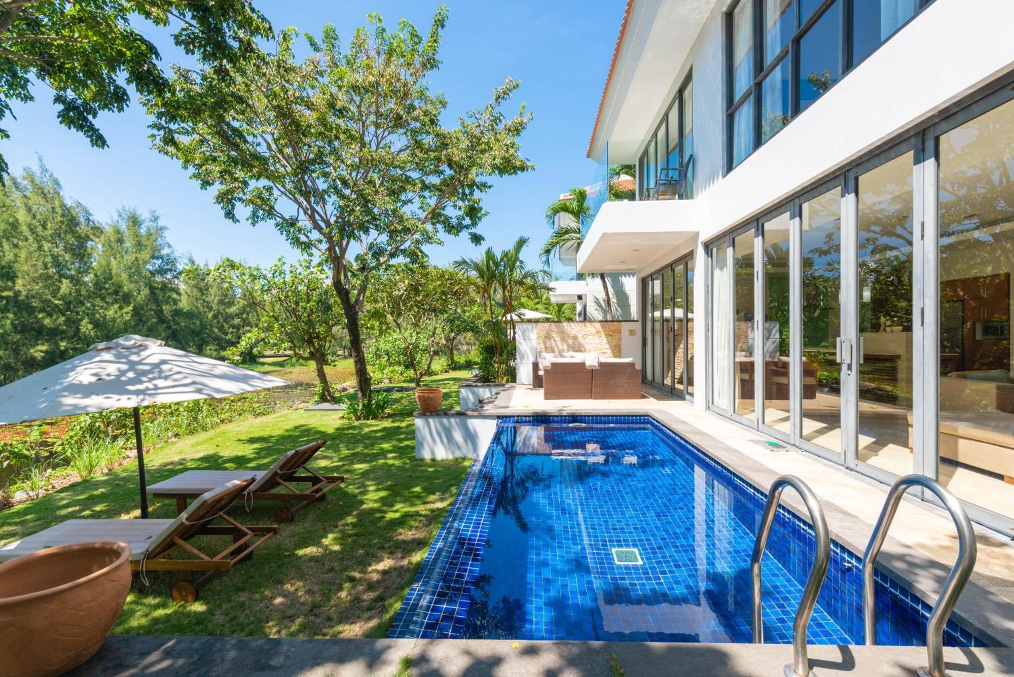Diamond Beach Villa ダナン市 エクステリア 写真